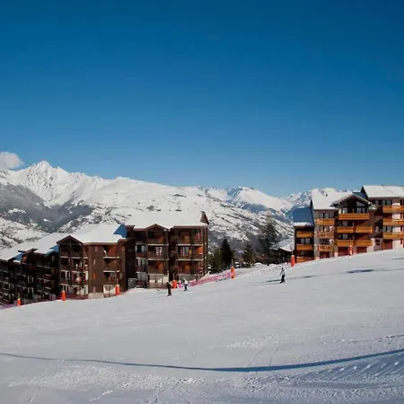 Montalbert Les Choucas, Sur La Piste A Cote De La Telecabine アパート *